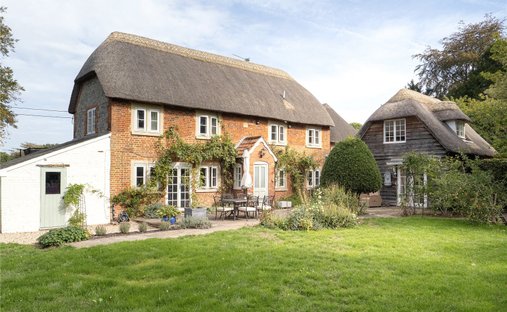 Casa a Woodborough, Inghilterra 1