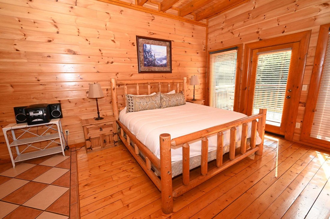 House in Sevierville, Tennessee, United States 3 - 19030712