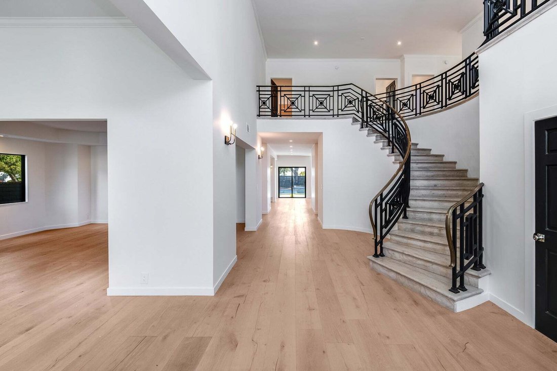 House in Los Angeles, California, United States 3 - 19024065