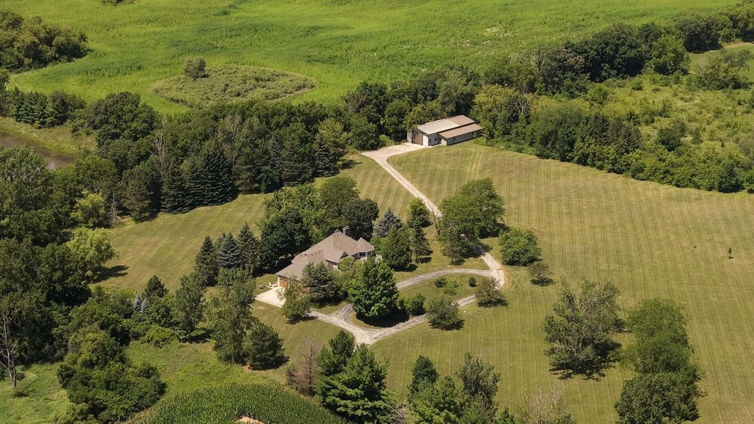 House in Antioch, Illinois, United States 2 - 19030887