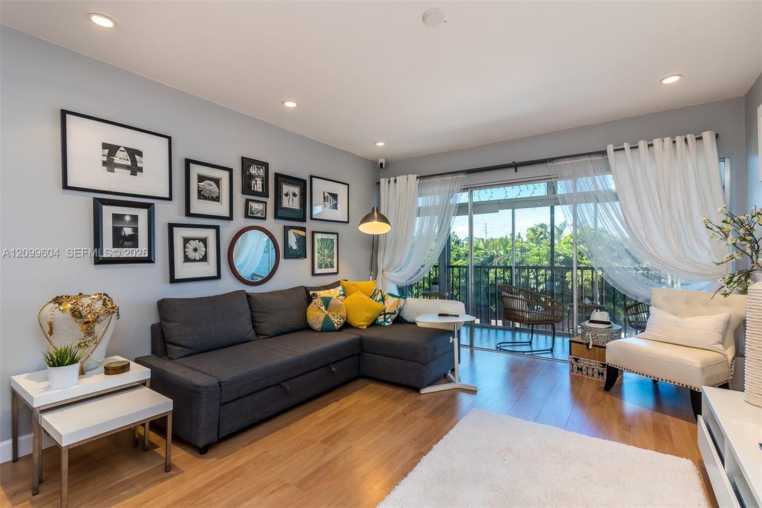 Condo in Fort Lauderdale, Florida, United States 2 - 19031222