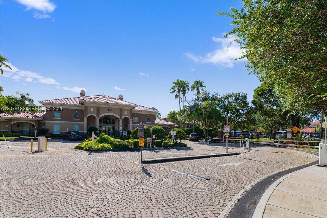 Condo in Miramar, Florida, United States 3 - 19025139