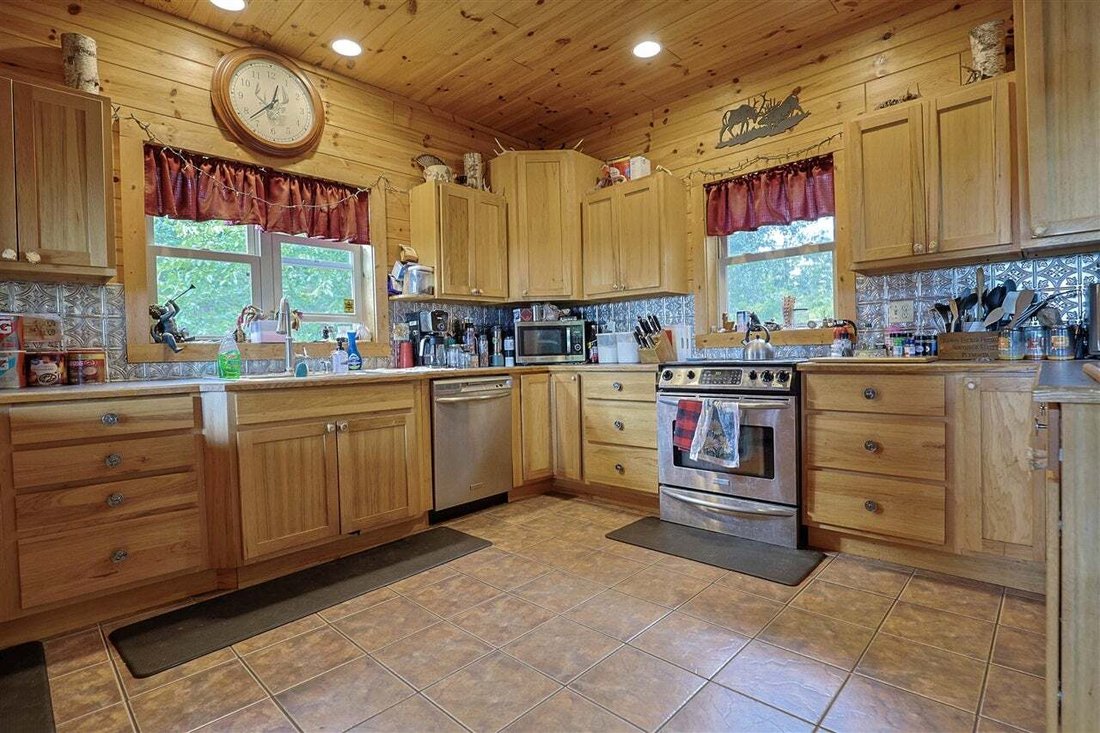 House in Atlanta, Michigan, United States 4 - 19030995