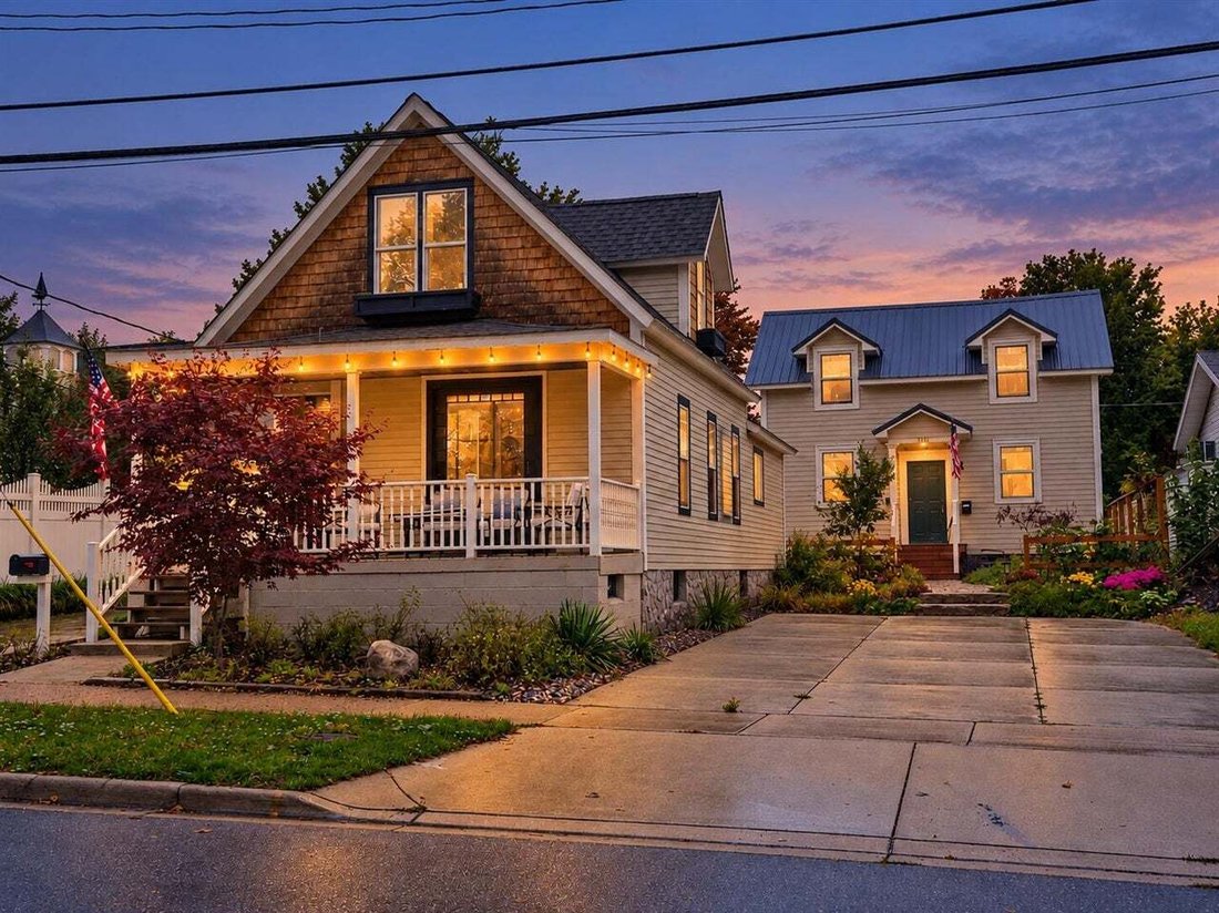 House in South Haven, Michigan, United States 2 - 19024096