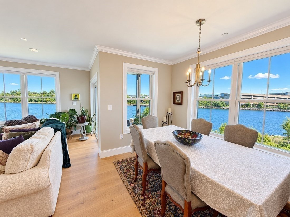 Condo in Salem, Massachusetts, United States 4 - 19033335