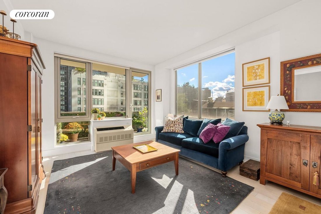 Condo in New York, New York, United States 1 - 19022602