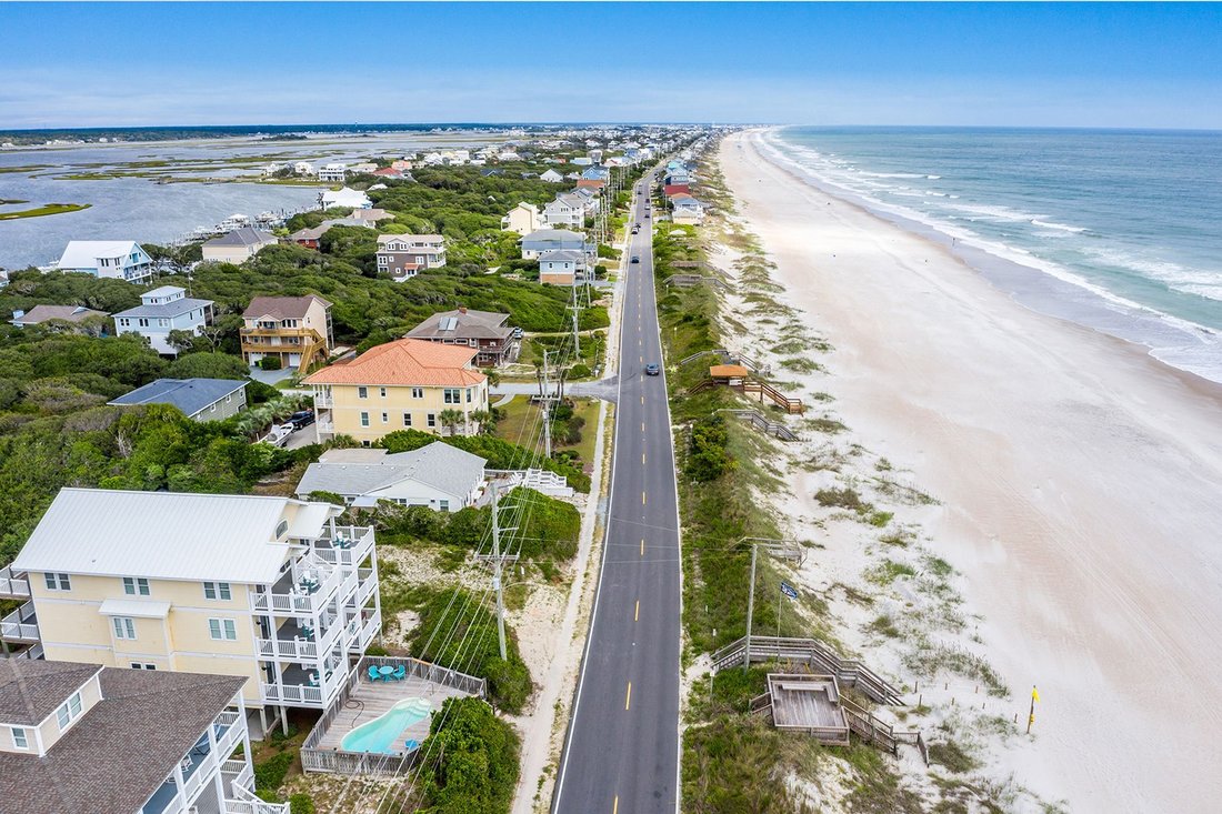 House in Topsail Beach, North Carolina, United States 3 - 19022404