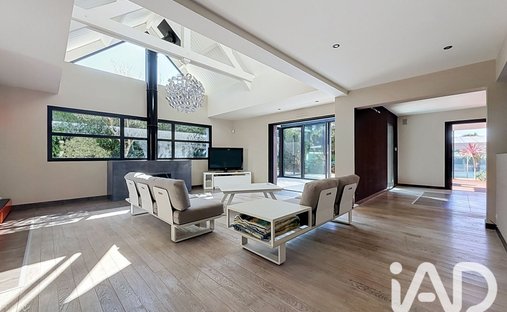 Maison à Bourg, Guidel, France 1