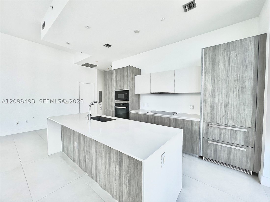 House in Miami, Florida, United States 4 - 19031810