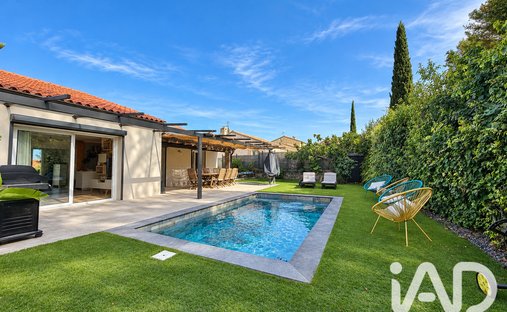 House in Sud, Le Pradet, France 1