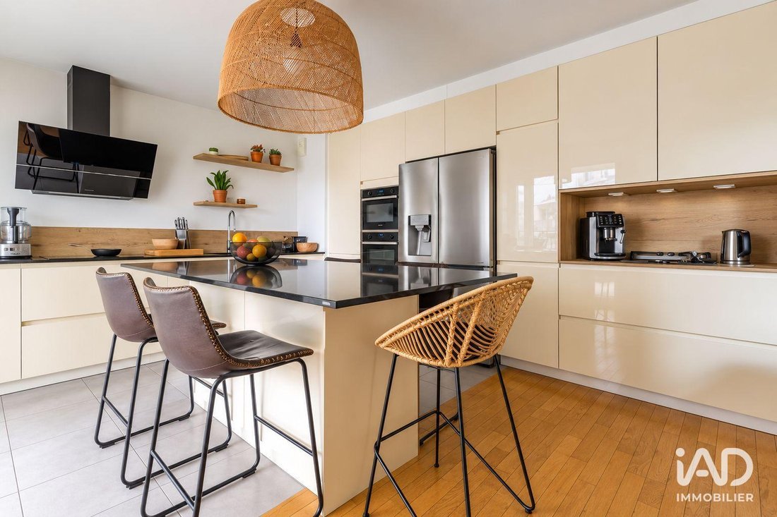 Apartment in Saint-Mande, Ile-de-France, France 4 - 19028714