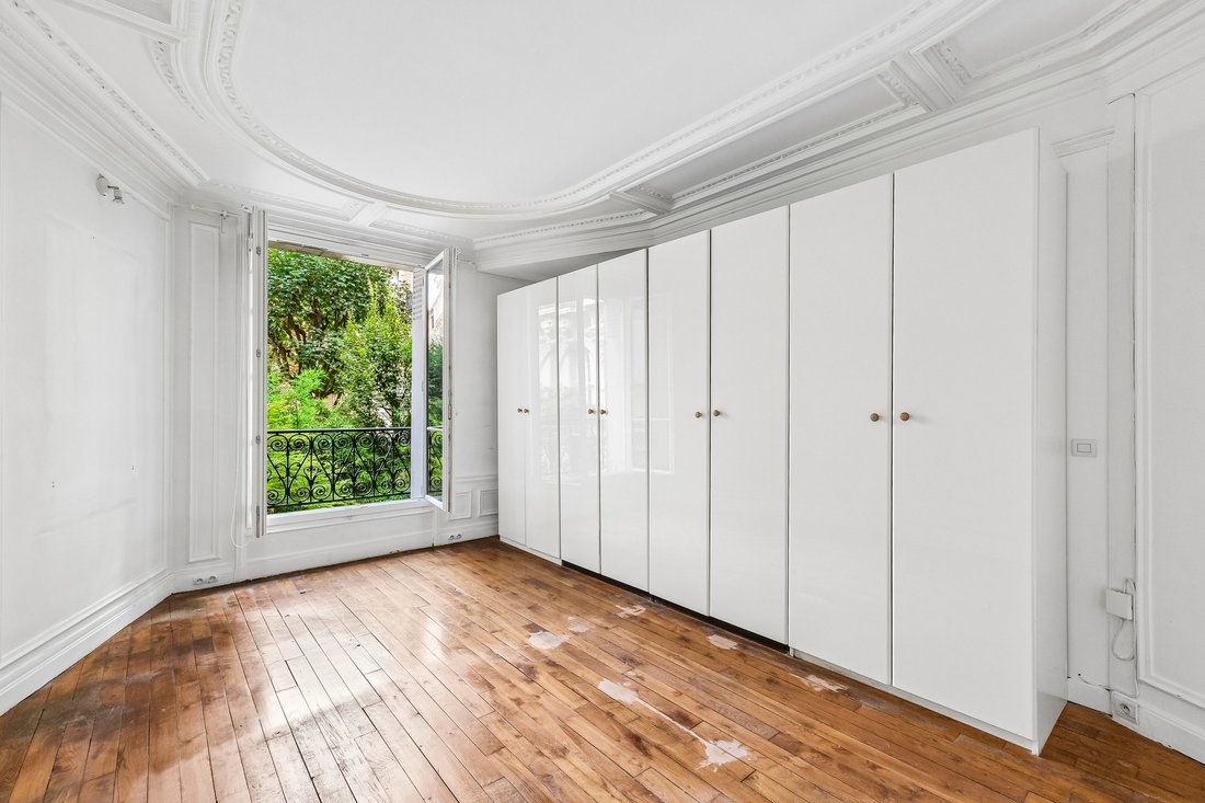 Apartment in Montmartre, Paris 18e Arrondissement, Paris 4 - 19021621