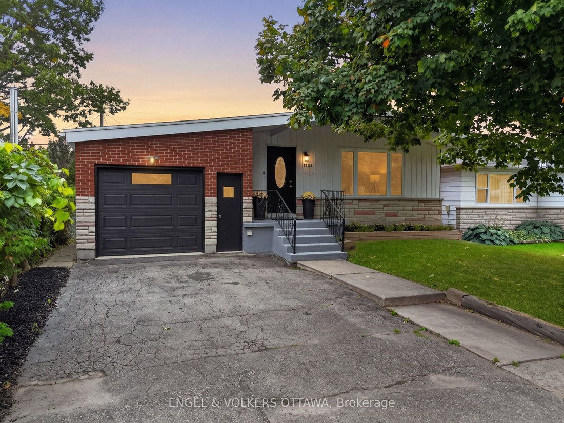 House in Ottawa, Ontario, Canada 1 - 19025172