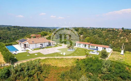 Villa a Monteu Roero, Piemonte, Italia 1