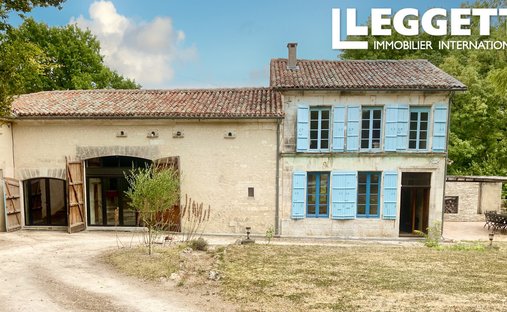 House in Saint Hilaire, Barbezieux-Saint-Hilaire, France 1