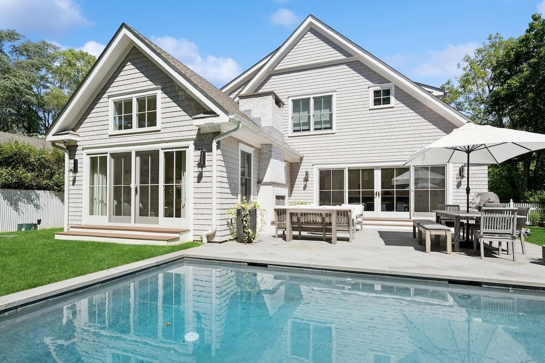 East Hampton, New York, United States 2 - 19034278
