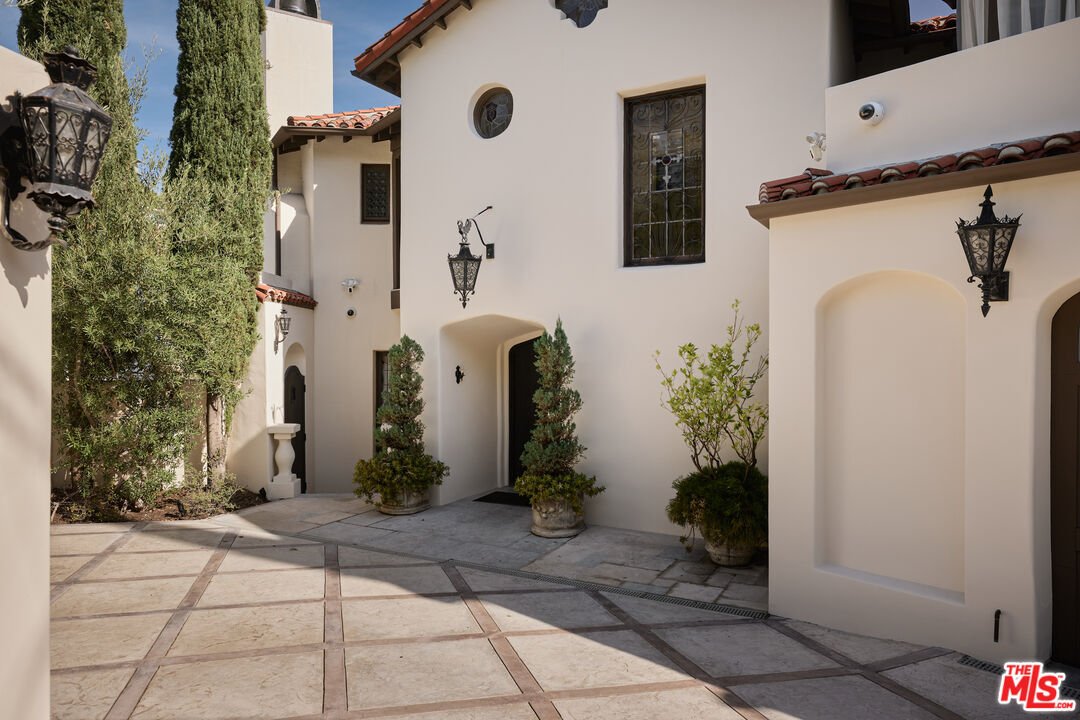 House in Los Angeles, California, United States 3 - 19028109