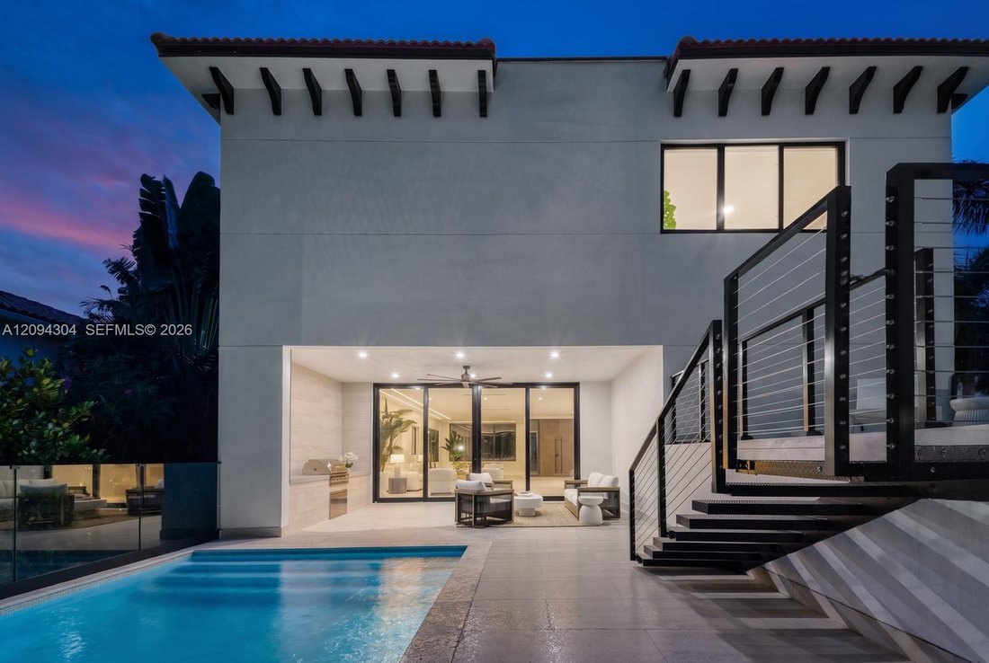House in Hollywood, Florida, United States 2 - 19025069
