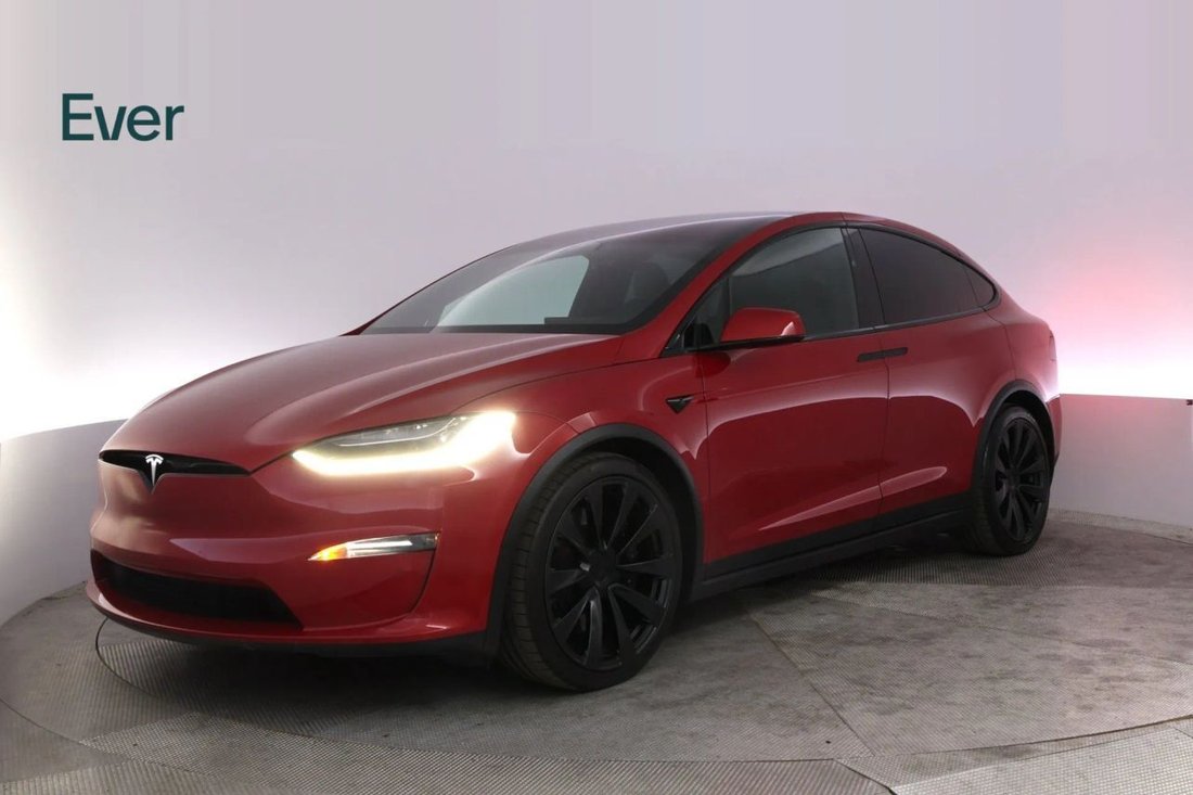 Suv in San Francisco, CA, United States 2 - 18699698