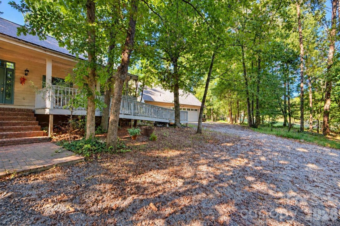 House in Columbus, North Carolina, United States 2 - 19032410