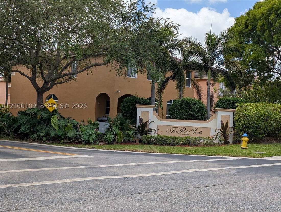 House in Pembroke Pines, Florida, United States 3 - 19030821