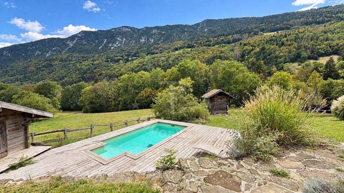Farm Ranch in Nord, Thones, France 3 - 19032825
