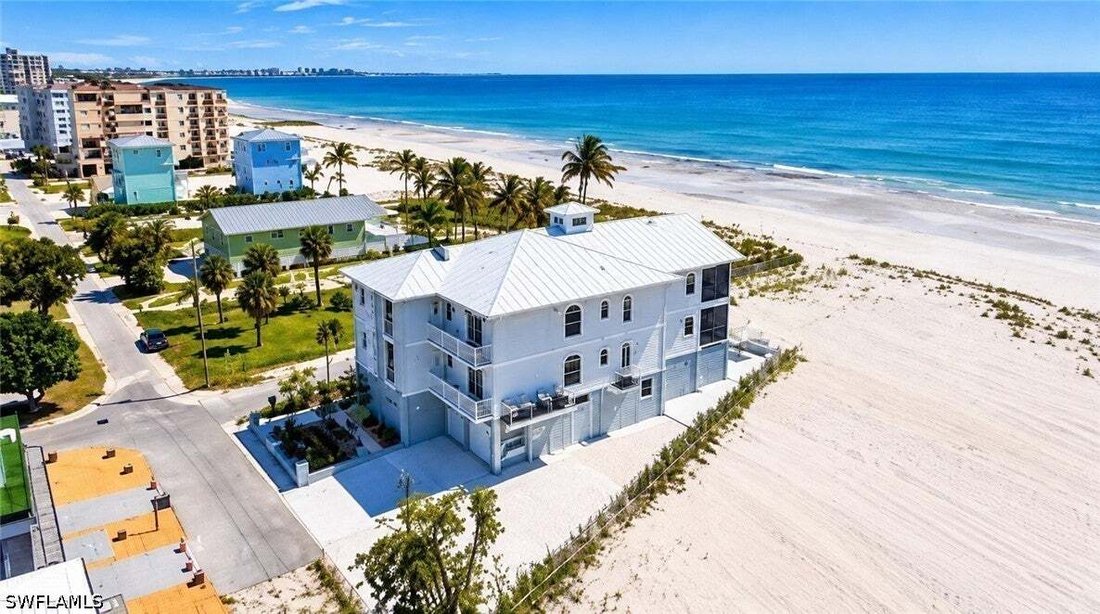House in Fort Myers Beach, Florida, United States 1 - 19022908