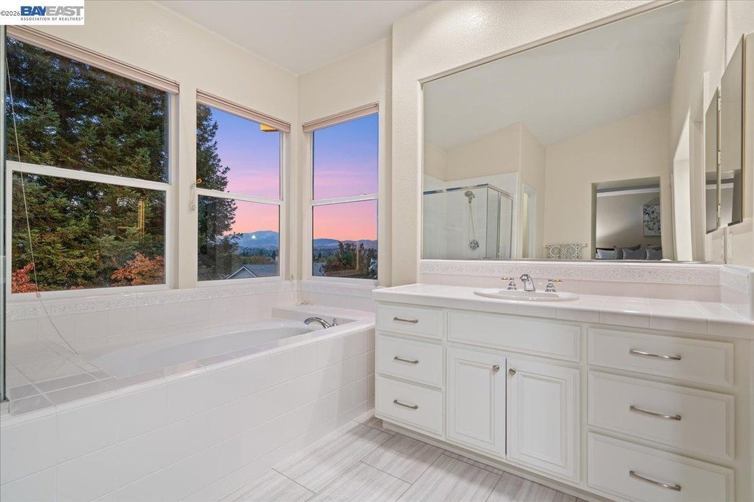 House in San Ramon, California, United States 3 - 19030666