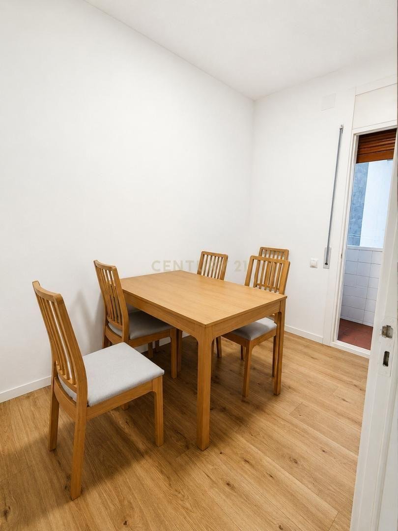 Apartamento en Eixample, Barcelona, España 5 - 19034269