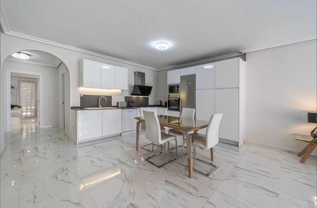 Apartment in Nueva Andalucia, Marbella, Spain 3 - 19028004