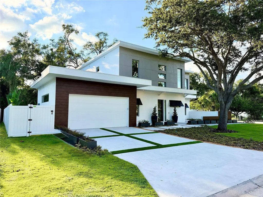 House in Sarasota, Florida, United States 2 - 19026555