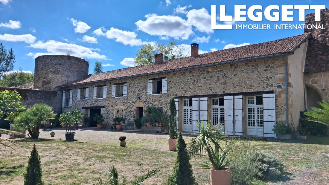 Villa in Ansac-sur-Vienne, Nouvelle-Aquitaine, France 2 - 15884684