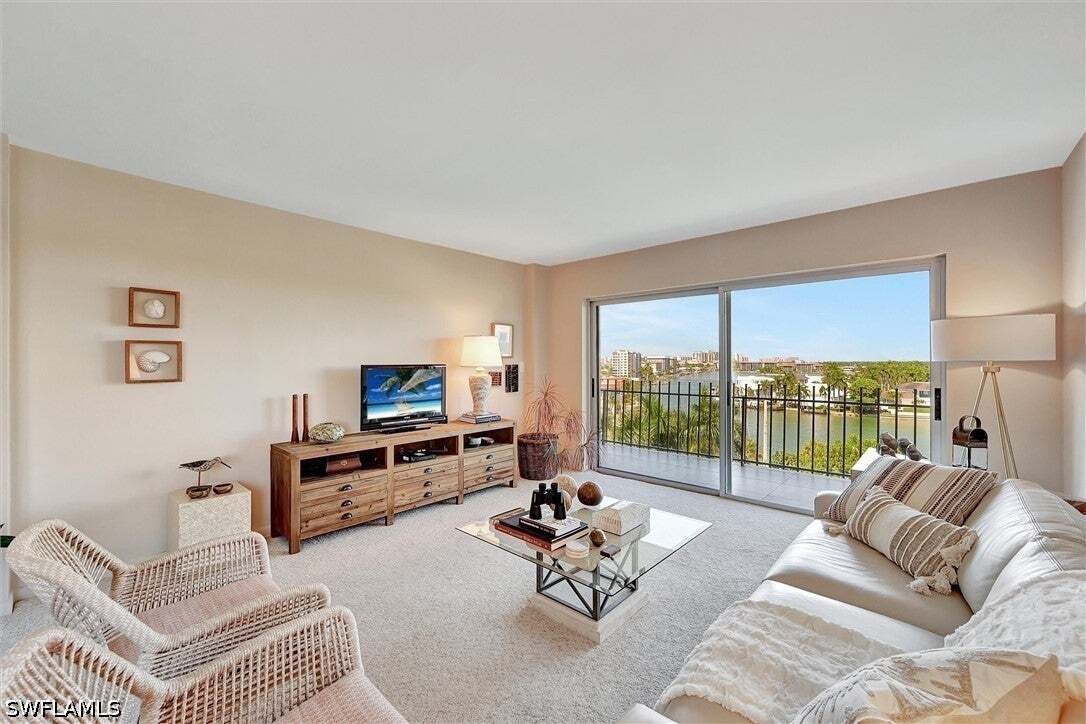 Co Op in Naples, Florida, United States 4 - 19022880