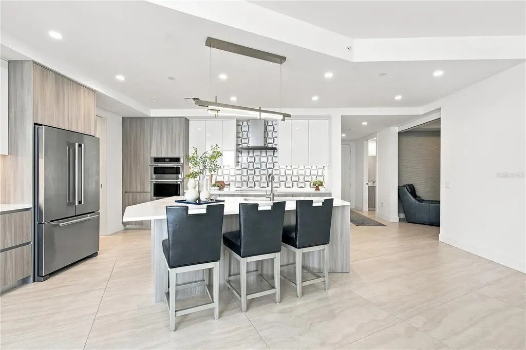 Condo in Sarasota, Florida, United States 4 - 19026543