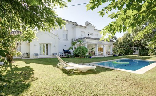 Villa in Estepona, Andalusia, Spain 1