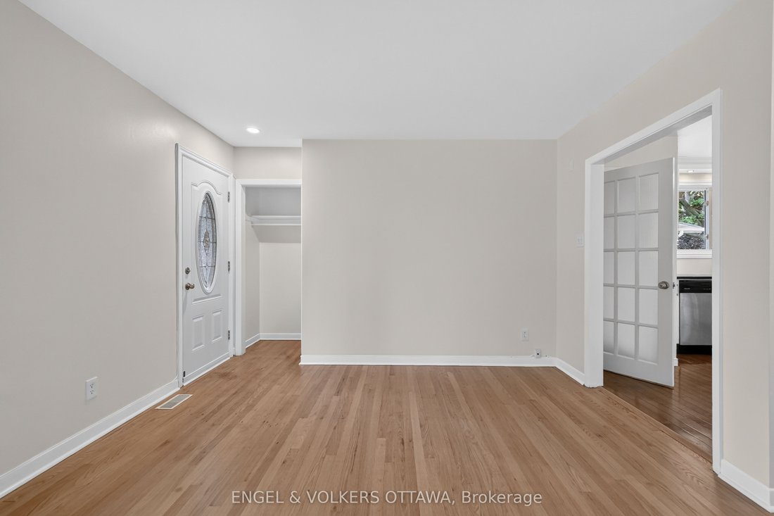 House in Ottawa, Ontario, Canada 5 - 19025172