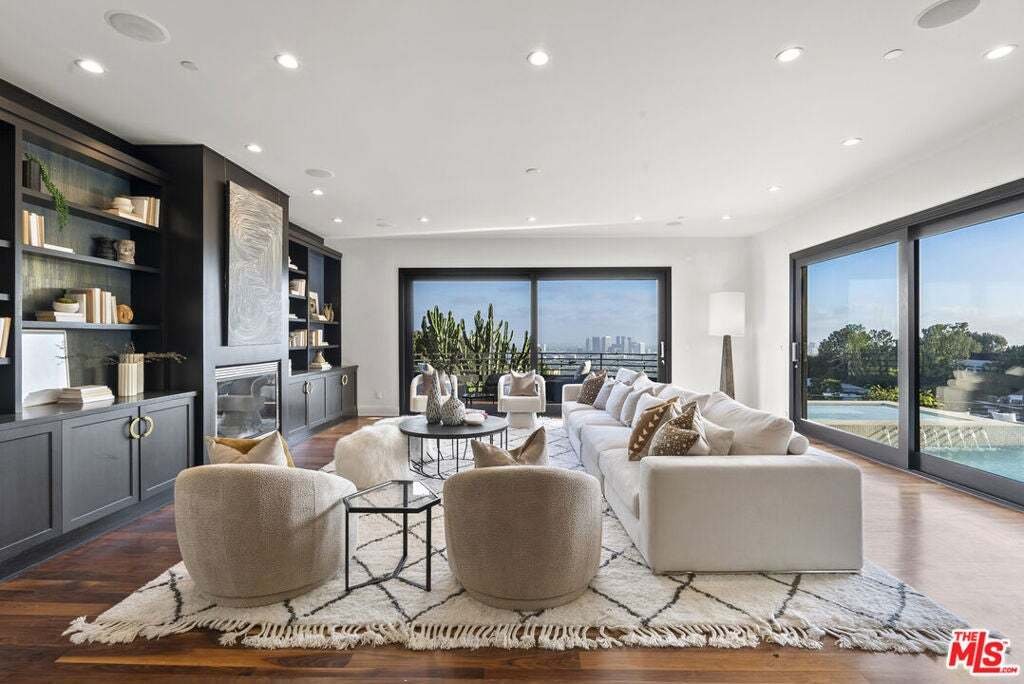 House in Beverly Hills, California, United States 3 - 19023197