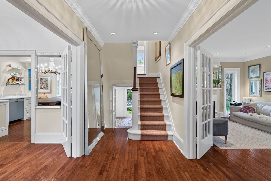 House in Toronto, Ontario, Canada 3 - 19022068