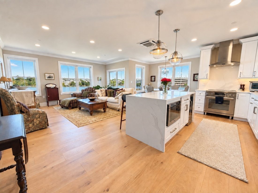 Condo in Salem, Massachusetts, United States 3 - 19033335