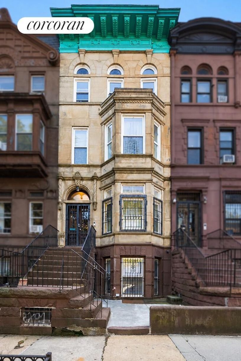 House in New York, New York, United States 1 - 19033927