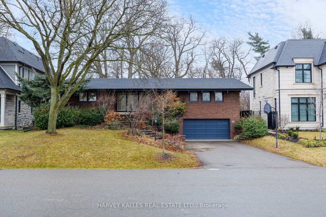 House in Toronto, Ontario, Canada 3 - 19031756