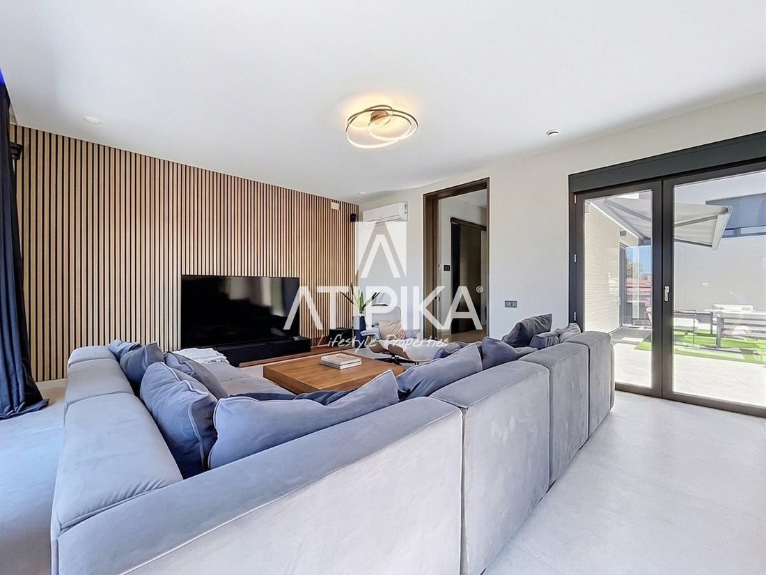 Villa in Castelldefels, Katalonien, Spanien 3 - 19024783