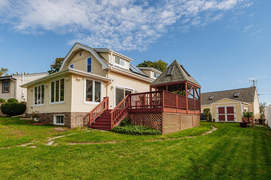 House in Muskego, Wisconsin, United States 4 - 19026506