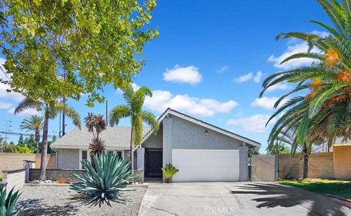 House in Santa Ana, California, United States 1