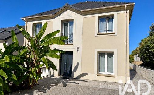 House in Noiseau, Ile-de-France, France 1
