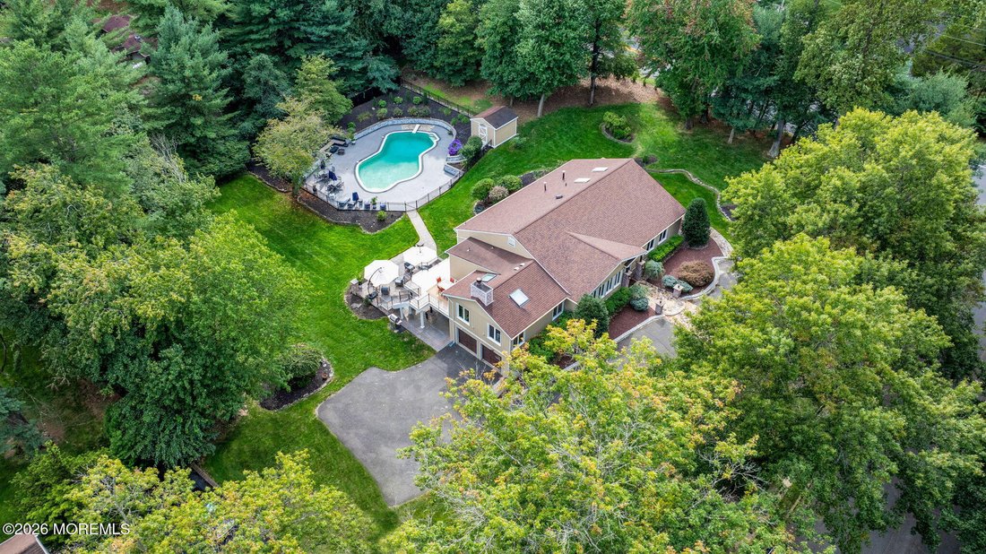 House in Lincroft, New Jersey, United States 5 - 19032425
