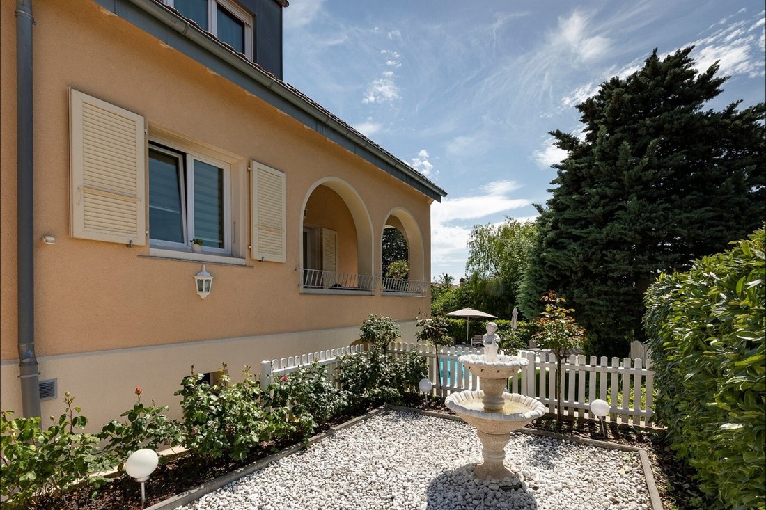 House in Pully, Vaud, Switzerland 3 - 19030499