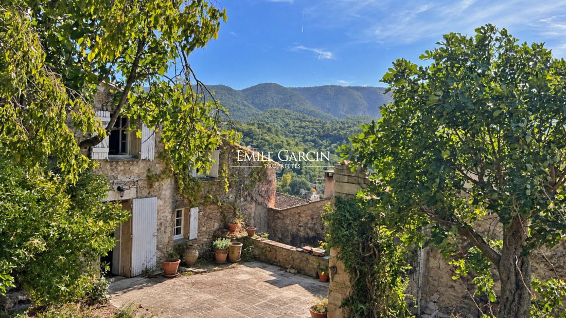 Villa in Ménerbes, Provence-Alpes-Côte d'Azur, France 1 - 19022020