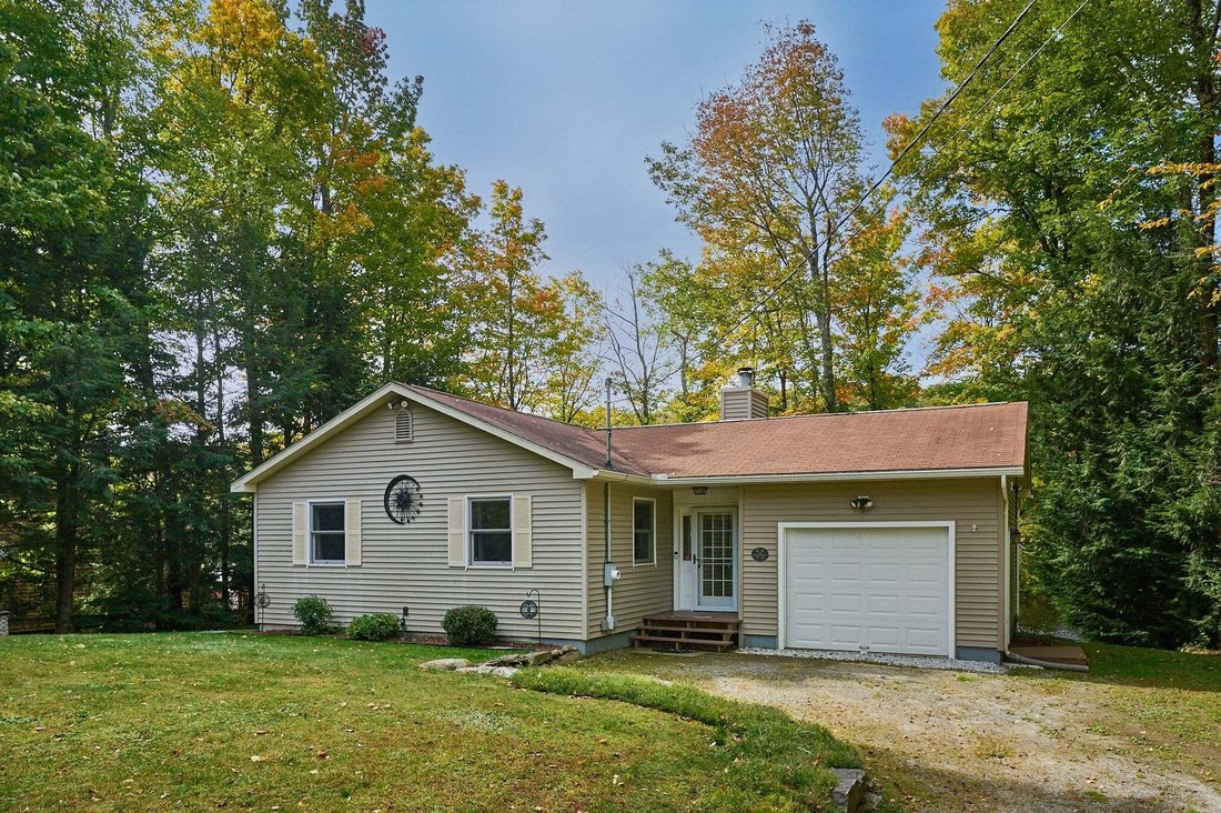 House in Becket, Massachusetts, United States 2 - 19031241