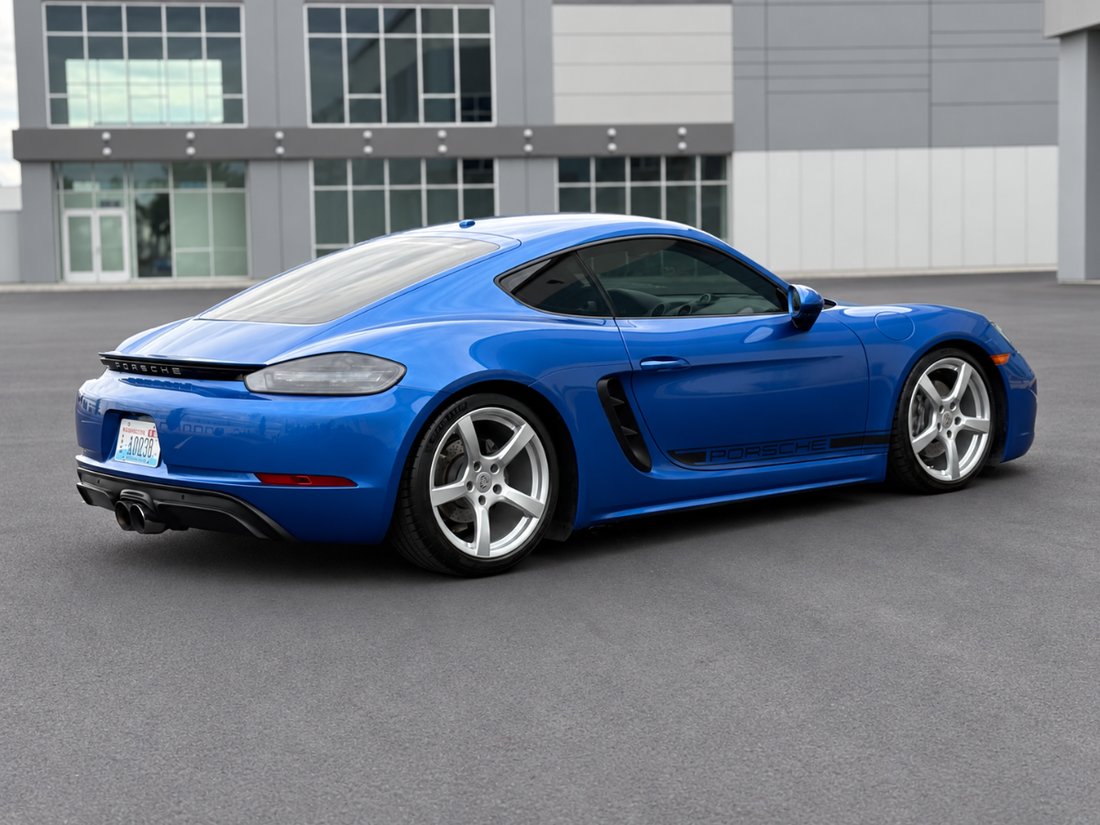 Coupe in Kent, WA, United States 3 - 19032729